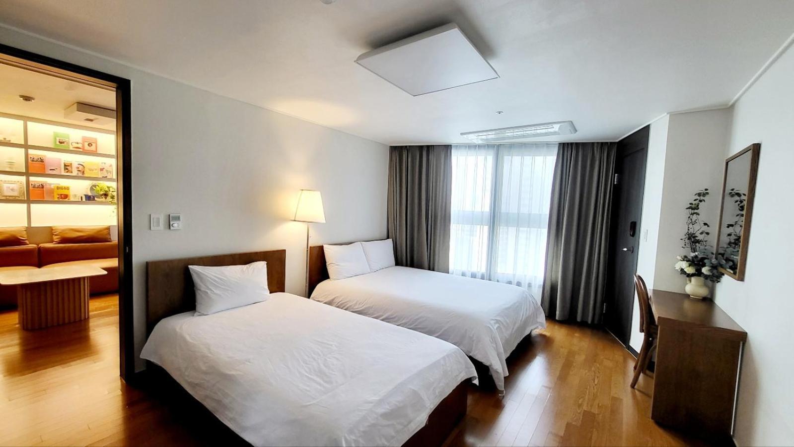 Haeundae Lavender House-Irua Hotel Пусан Екстер'єр фото
